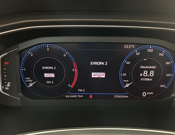 Volkswagen T-Roc SUV 2,0 l 110 kw