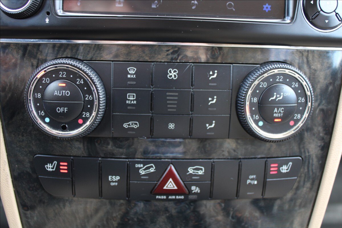 Mercedes-Benz Třídy M SUV / Terénní 3,0 l 165 kw