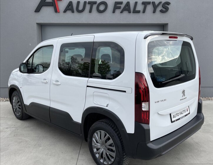 Peugeot Rifter Sedan / Limuzína 1,5 l 75 kw