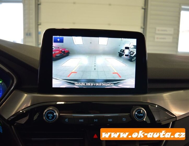 Ford Kuga SUV / Terénní 2,5 l 112 kw