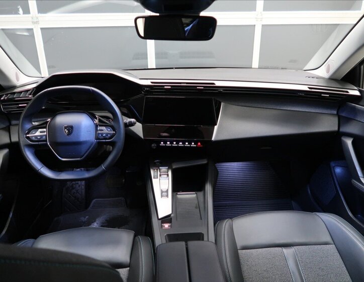 Peugeot 308 Kombi 1,2 l 96 kw