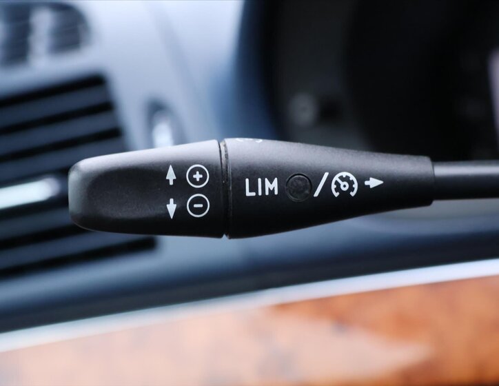 Mercedes-Benz Třídy E Sedan 2,7 l 130 kw