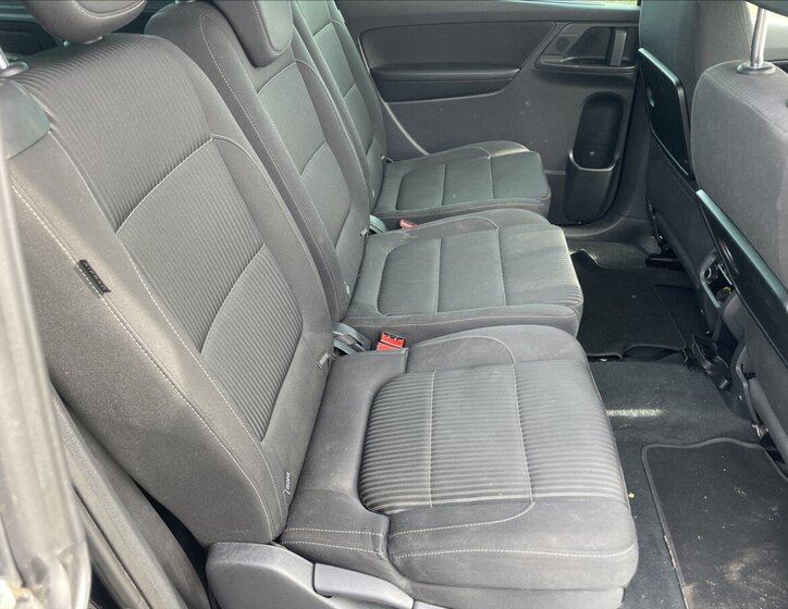 Seat Alhambra Kombi 1,4 l 110 kw