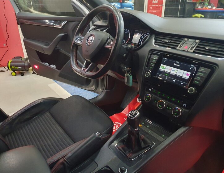 Škoda Octavia Kombi 2,0 l 135 kw