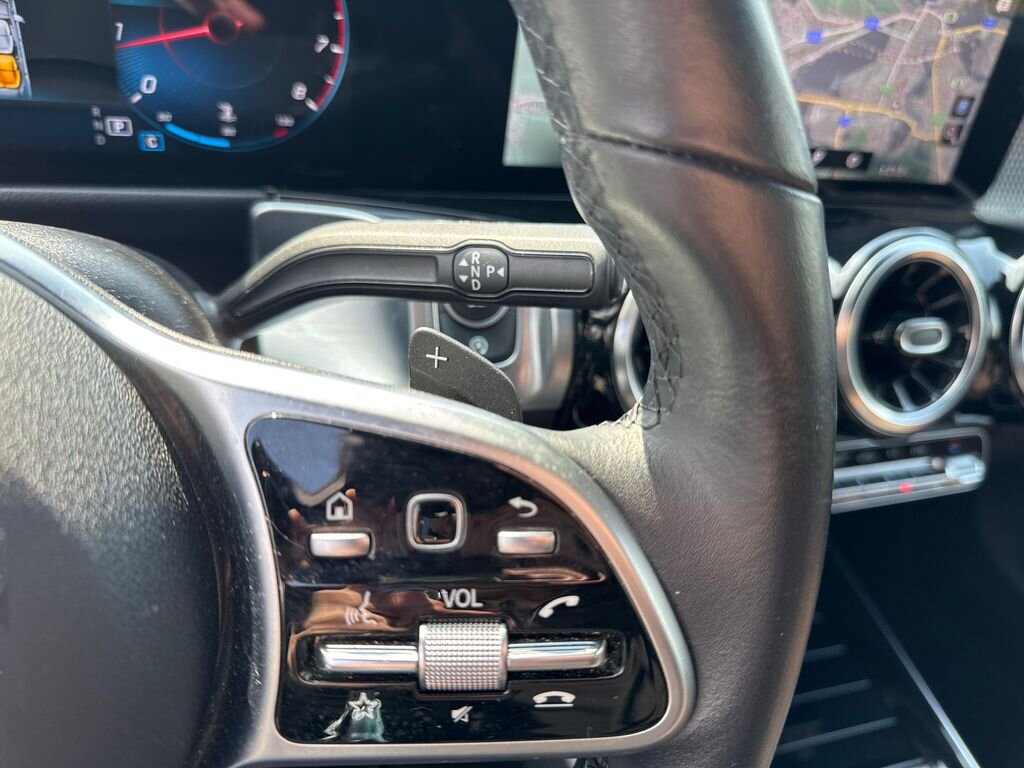 Mercedes-Benz GLB SUV / Terénní 1,3 l 100 kw