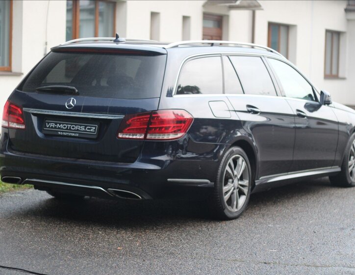 Mercedes-Benz Třídy E 4