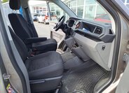 Volkswagen Caravelle 9