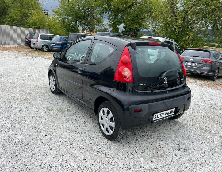 Peugeot 107 11