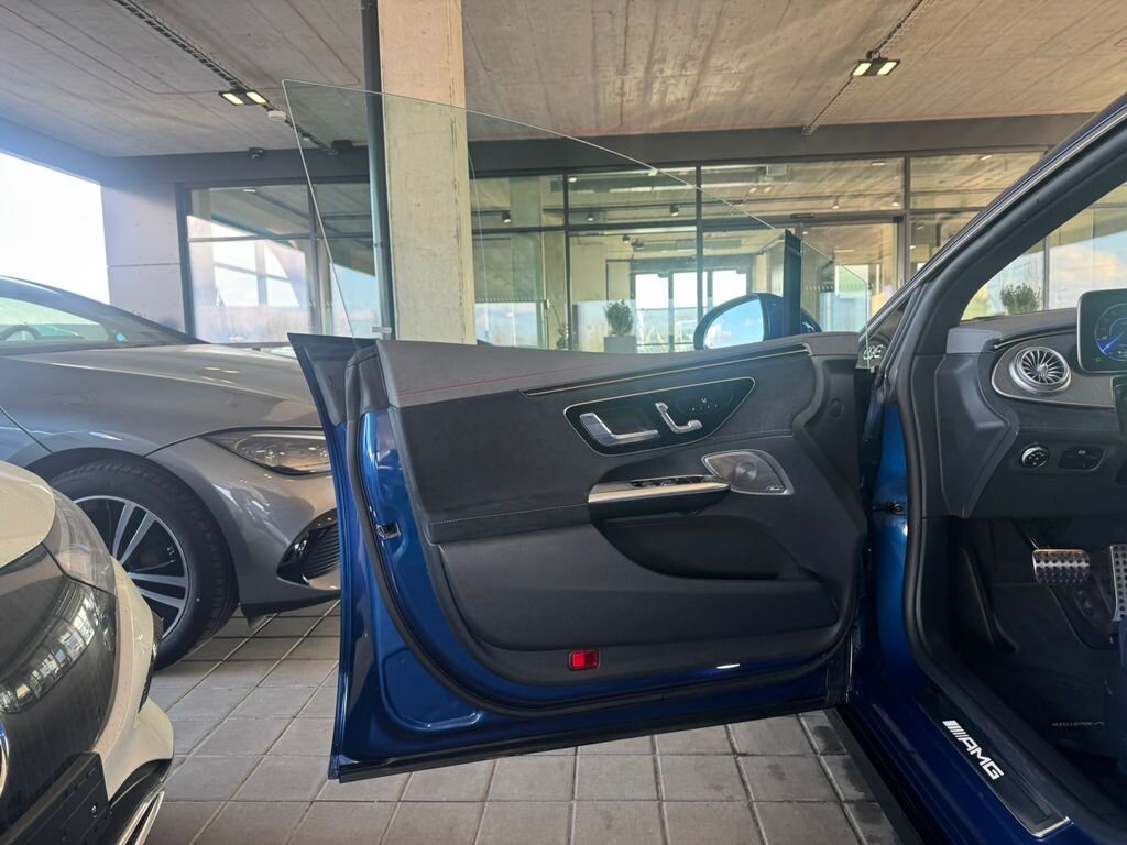 Mercedes-Benz EQE Sedan / Limuzína 0,0 350 kw