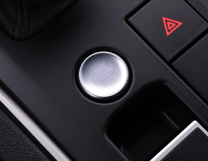 Volkswagen Touareg SUV / Terénní 3,0 l 170 kw