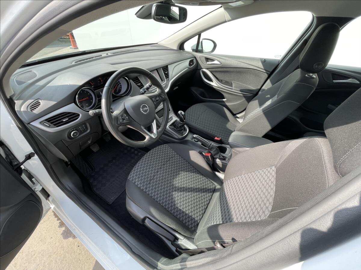 Opel Astra Hatchback 1,2 l 81 kw