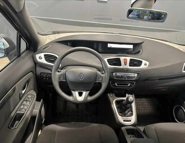 Renault Grand Scénic 24