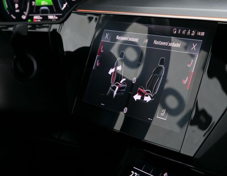 Audi e-tron SUV 0,0 300 kw