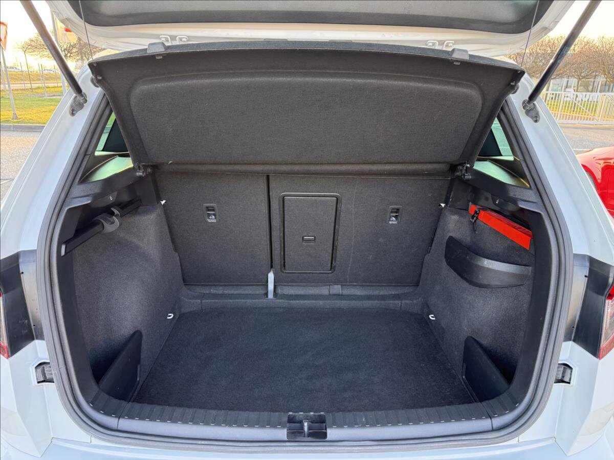 Škoda Karoq SUV / Terénní 1,5 l 110 kw