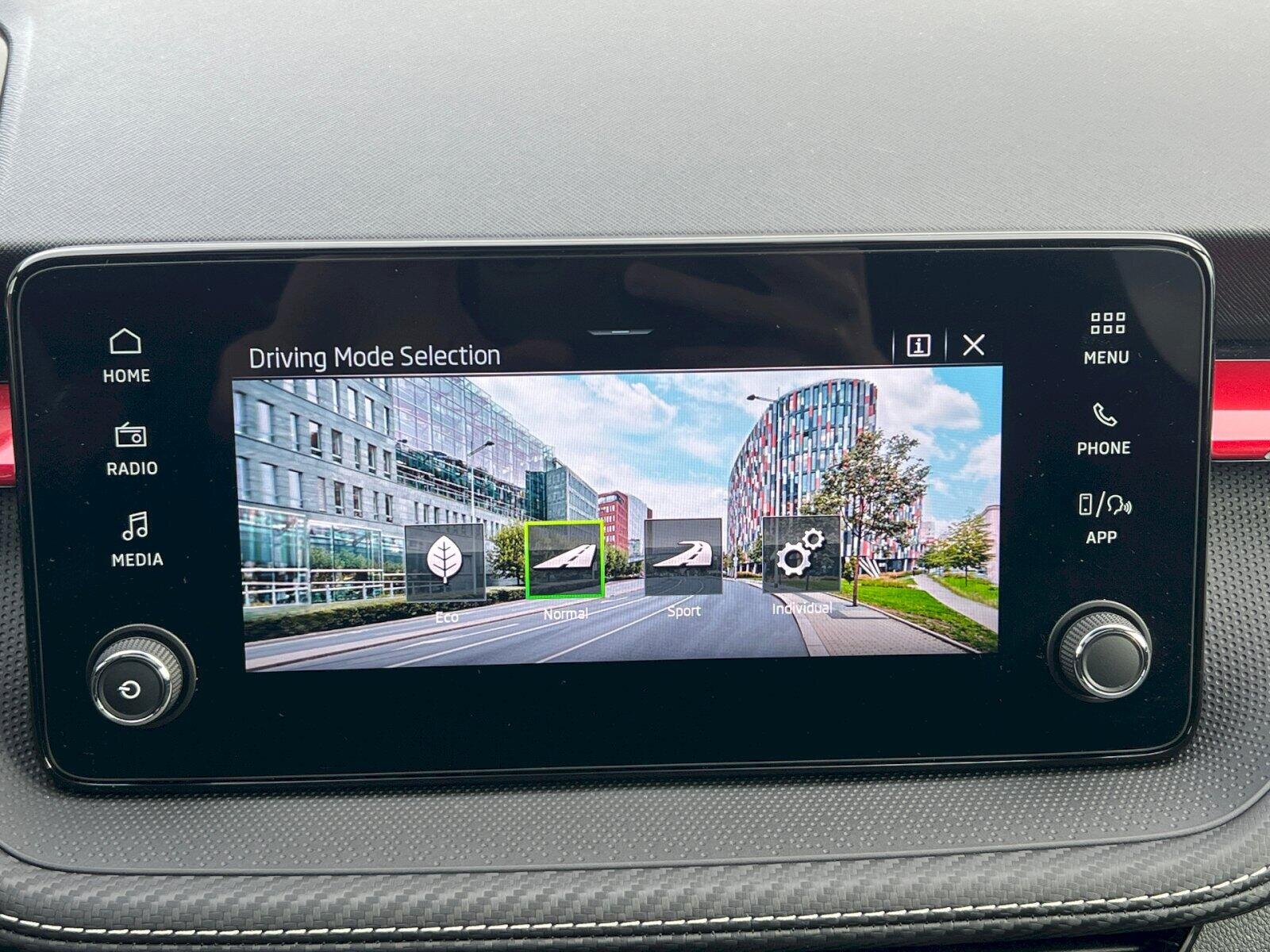 Škoda Fabia Hatchback 1,0 l 85 kw