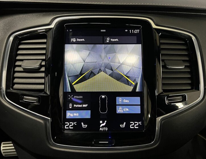 Volvo XC90 SUV / Terénní 2,0 l 177 kw