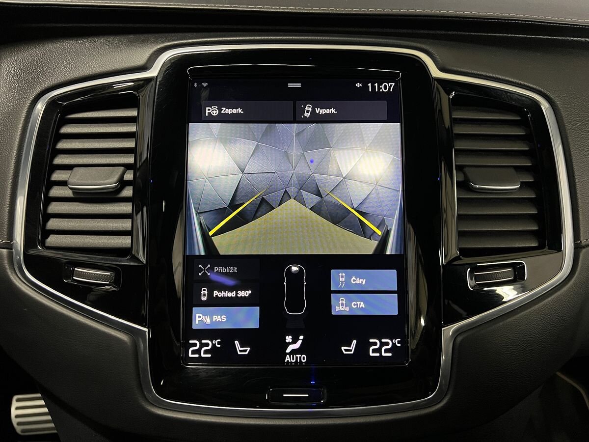 Volvo XC90 SUV / Terénní 2,0 l 177 kw