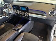 Mercedes-Benz EQB 18