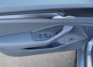 Škoda Superb Liftback 2,0 l 142 kw