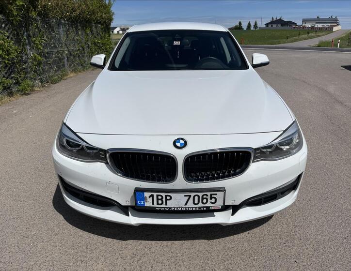 BMW Řada 3 2