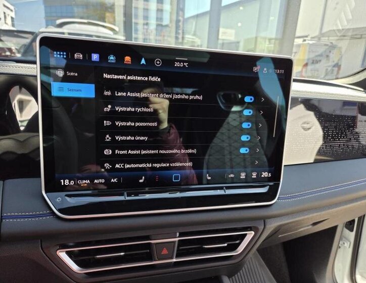 Volkswagen Tiguan SUV 2,0 l 195 kw