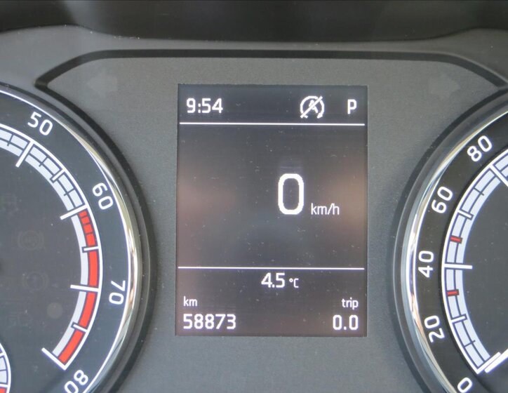Škoda Karoq SUV / Terénní 1,5 l 110 kw