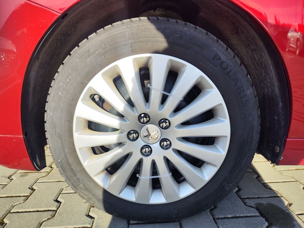 Peugeot 5008 MPV 2,0 l 120 kw