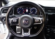 Volkswagen Golf 22