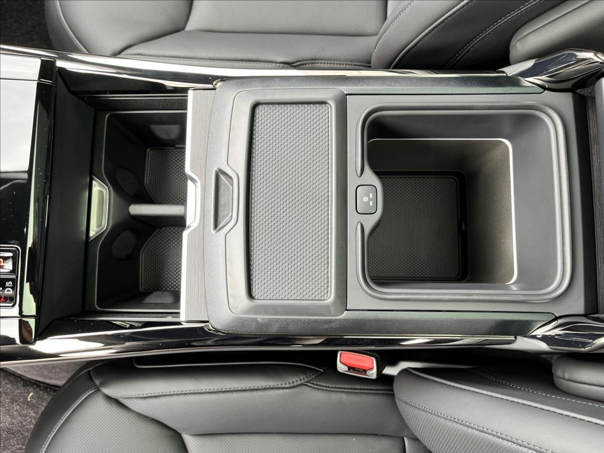 Land Rover Range Rover Sport SUV 4,4 l 390 kw