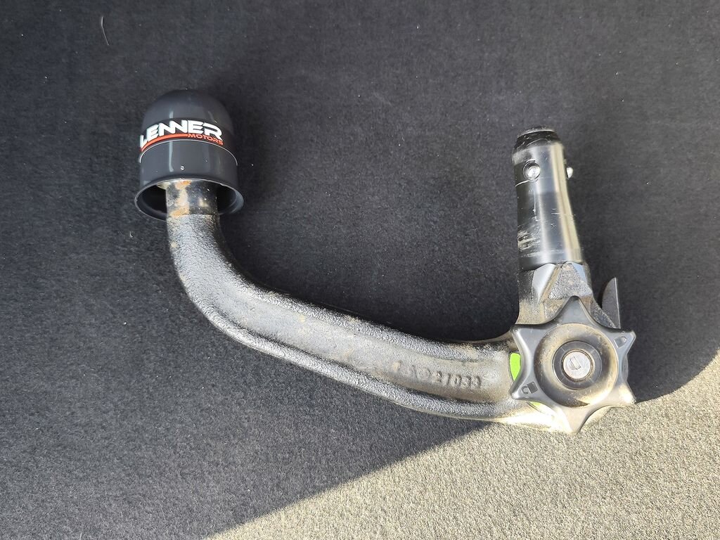 Toyota RAV4 SUV / Terénní 2,5 l 163 kw