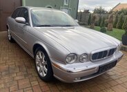 Jaguar XJ8 3