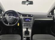Volkswagen Golf 9