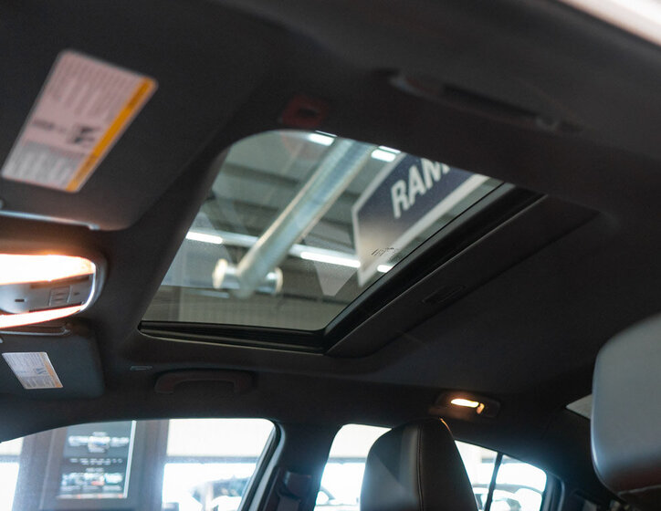 Dodge Charger Sedan 6,4 l 362 kw