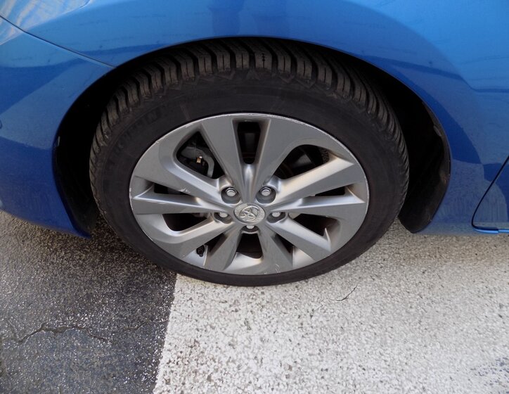 Toyota Auris Hatchback 1,8 l 73 kw