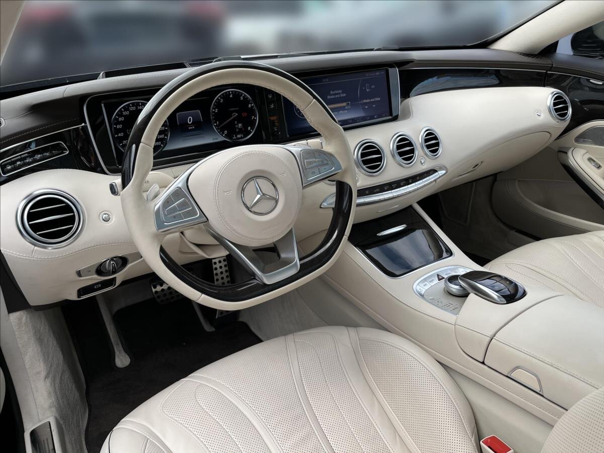 Mercedes-Benz Třídy S Kupé 4,7 l 335 kw