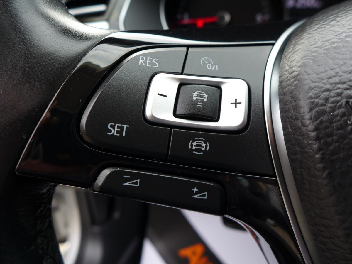 Volkswagen Passat Kombi 2,0 l 110 kw