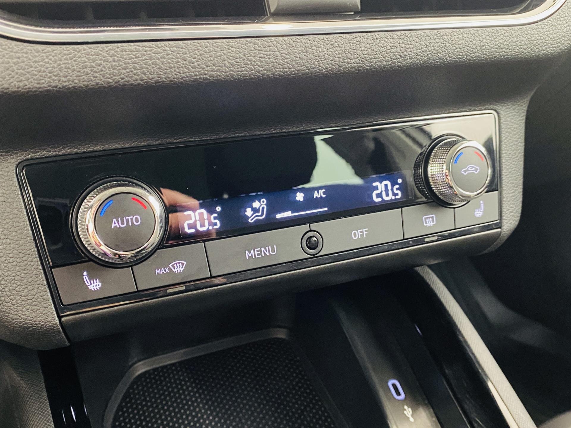 Škoda Scala Hatchback 1,6 l 85 kw