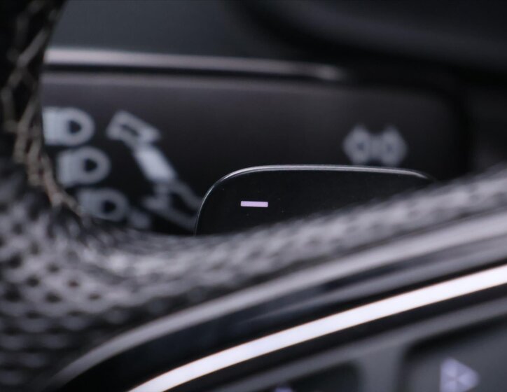 Škoda Karoq SUV 1,5 l 110 kw