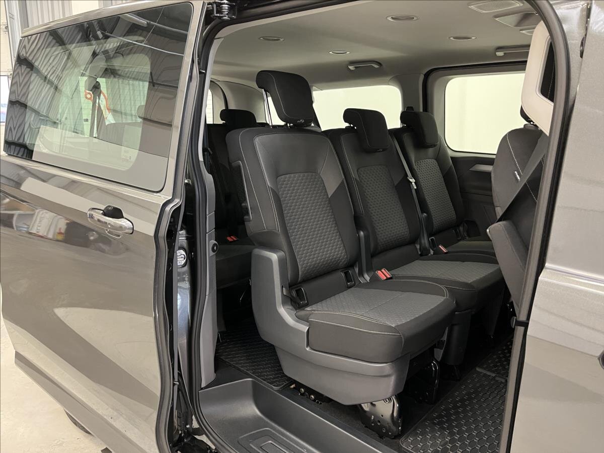 Volkswagen Caravelle Kombi 2,0 l 110 kw