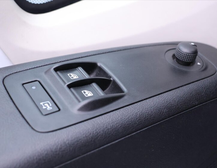 Peugeot Boxer Ostatní 2,2 l 103 kw