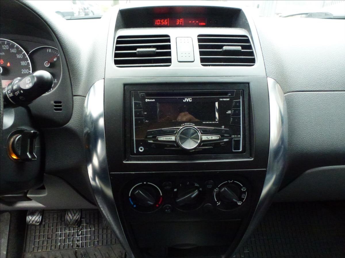 Suzuki SX4 Hatchback 1,9 l 88 kw