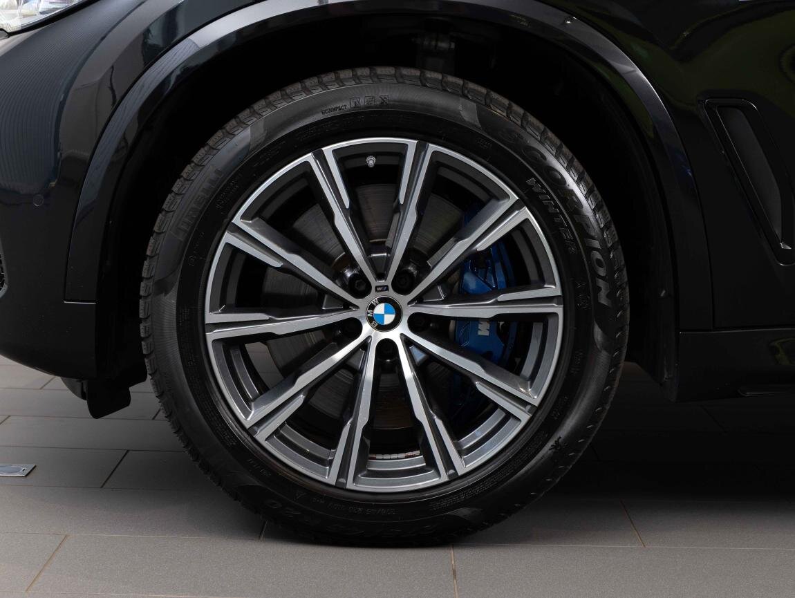 BMW X5 SUV / Terénní 3,0 l 250 kw