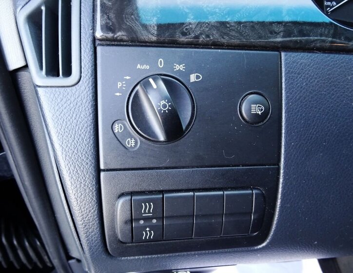 Mercedes-Benz Viano 13