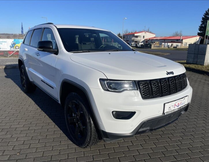Jeep Grand Cherokee 6