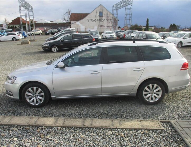 Volkswagen Passat Kombi 1,4 l 90 kw