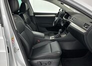 Škoda Superb Sedan / Limuzína 1,4 l 160 kw