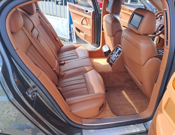 Bentley Continental Flying Spur Sedan / Limuzína 6,0 l 412 kw