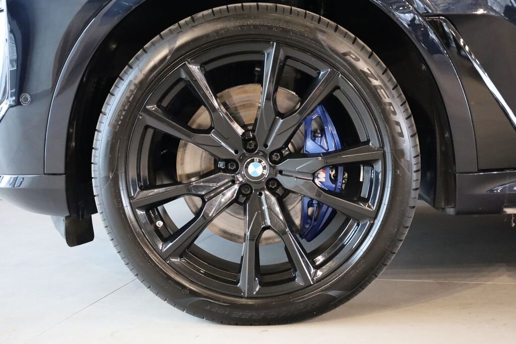 BMW X7 SUV / Terénní 3,0 l 259 kw