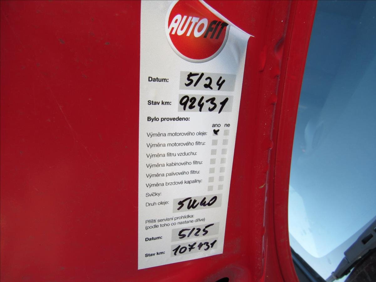 Suzuki Splash Hatchback 996,0 48 kw