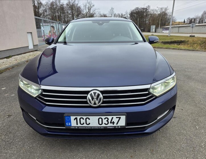 Volkswagen Passat 2